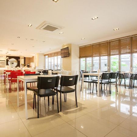 Suwon Reve Hotel Bagian luar foto