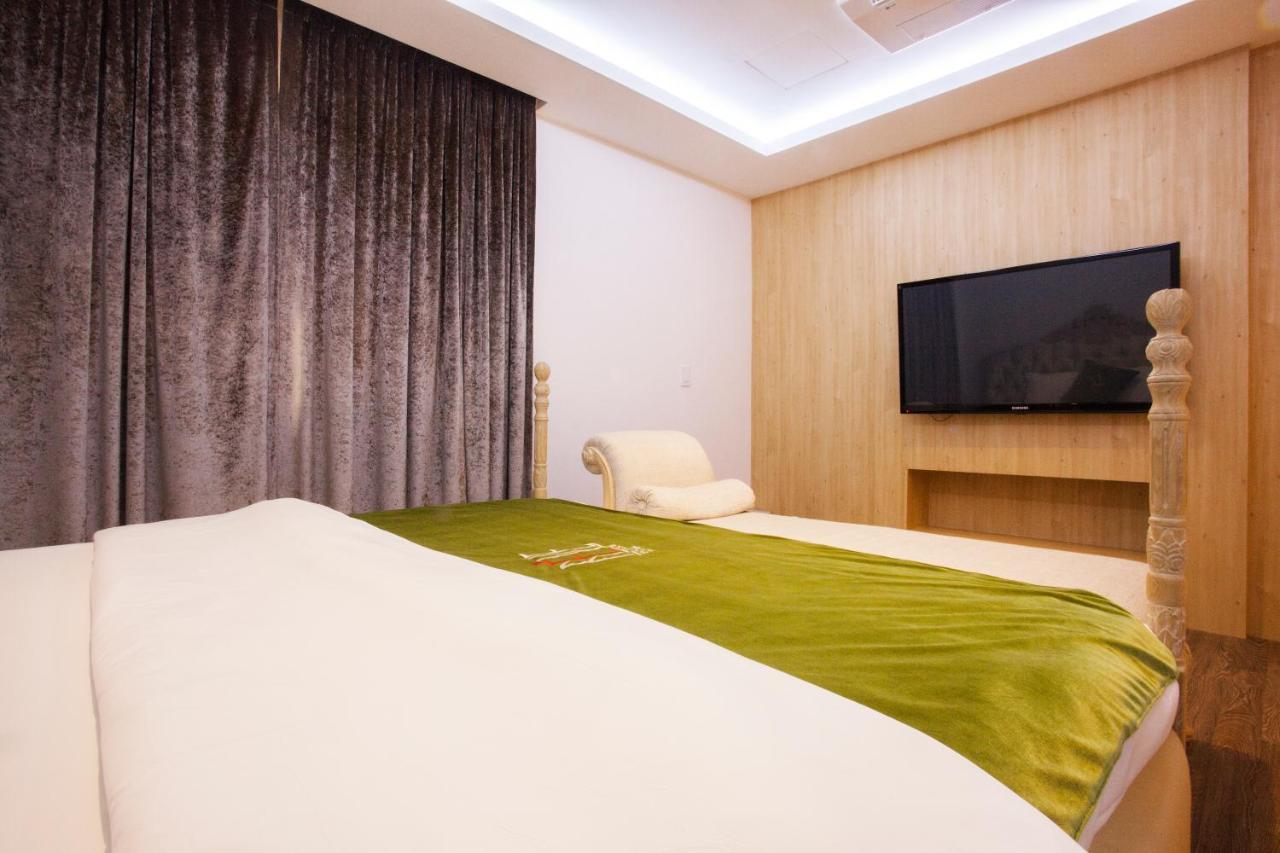 Suwon Reve Hotel Bagian luar foto