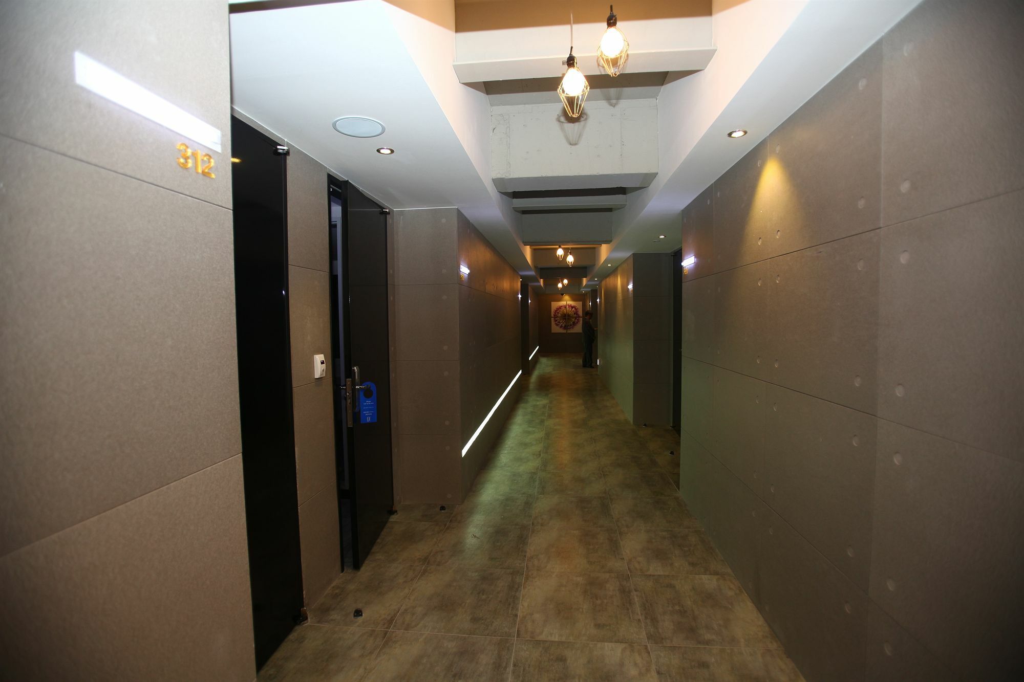 Suwon Reve Hotel Bagian luar foto
